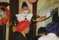 1990-02-25 Prominentendiner clownen 06 1990-02-25 Prominentendiner clownen 06
